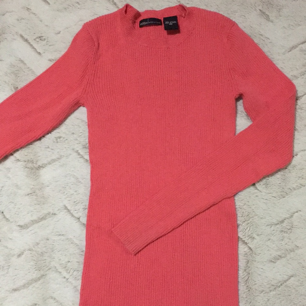 Ribbed sweater.   Looks great